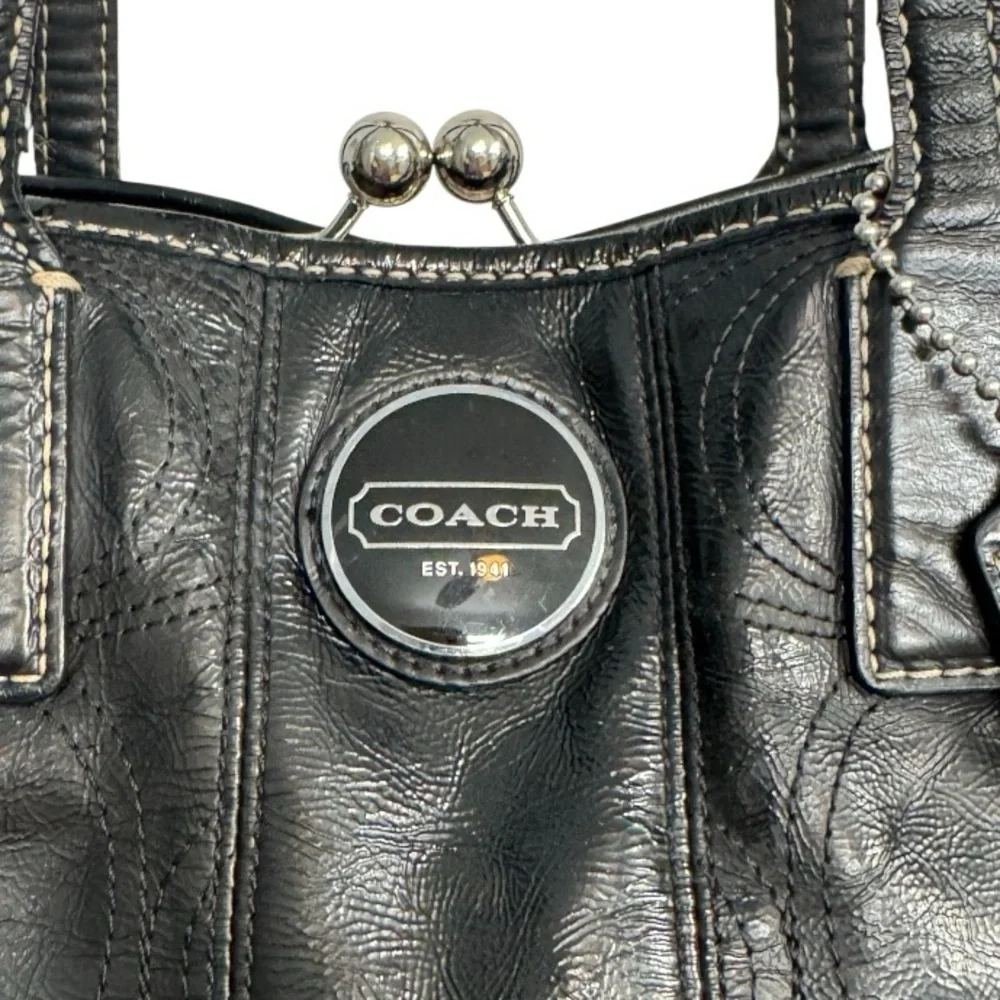 Kisslock Coach Handbag Anne Hathaway